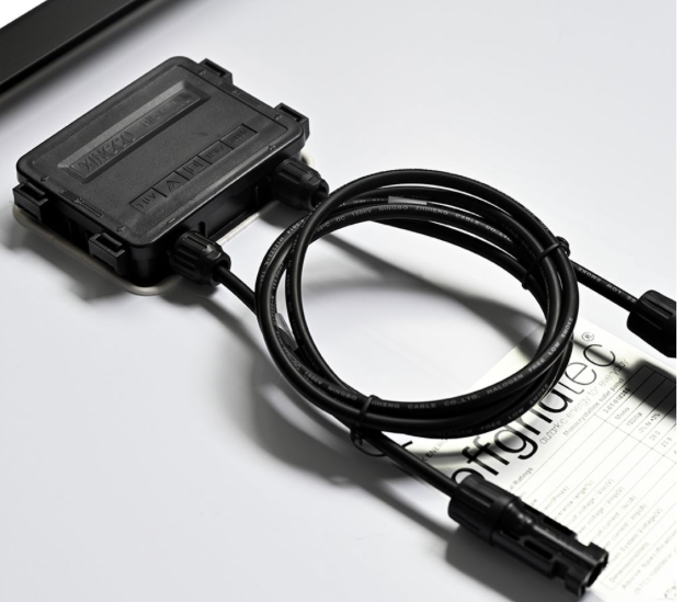 Offgridtec® MONO 100W V2 Solarpanel 23V Black Frame