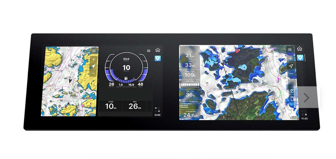 The q Experience Q2 card plotter in Dual 10 inch MfD