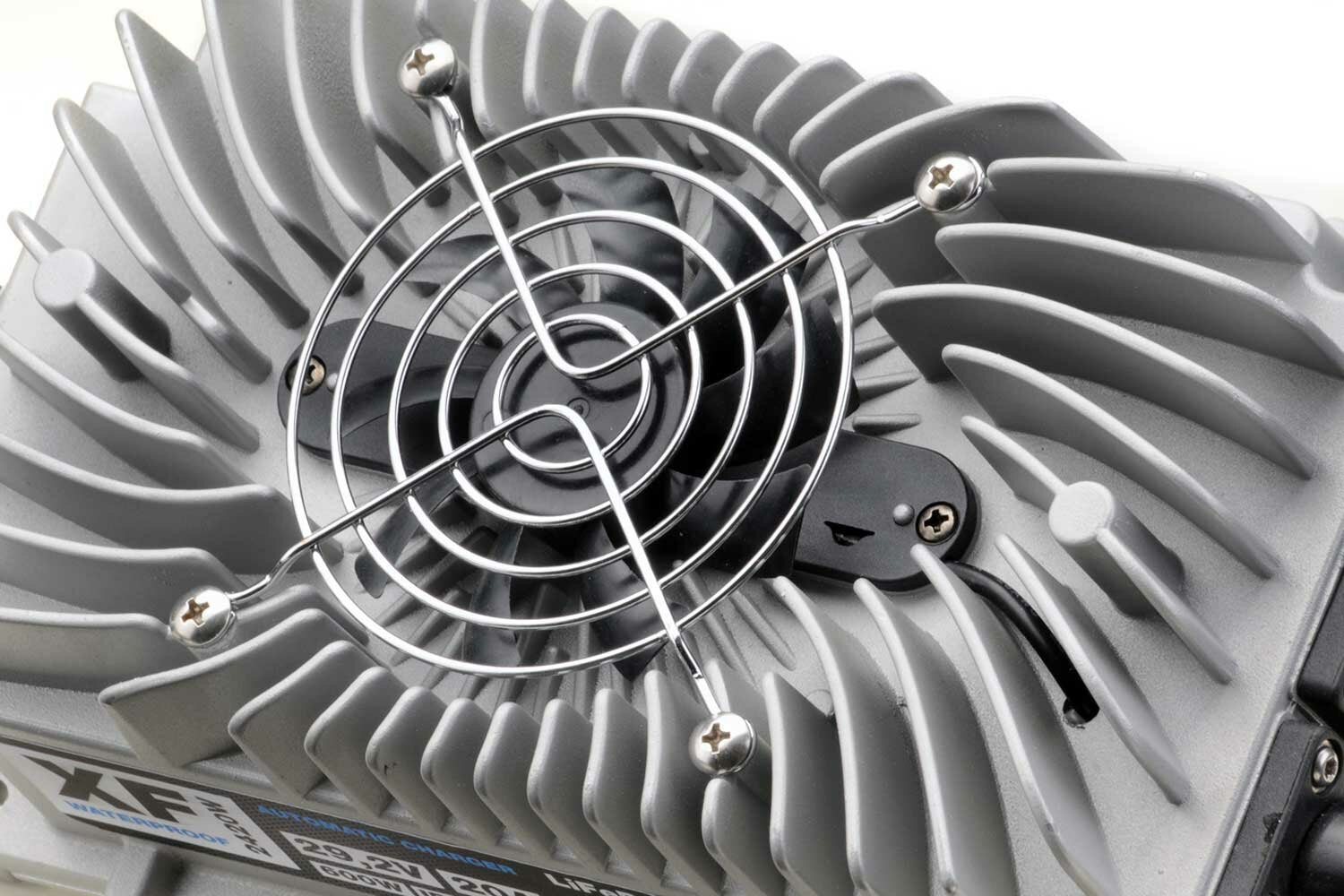 CS-ELECTRONIC XF2420W Automatik Waterproof LiFePO4 24V/20A Ladegerät im Metallgehäuse -600W- wasserdicht- IP67