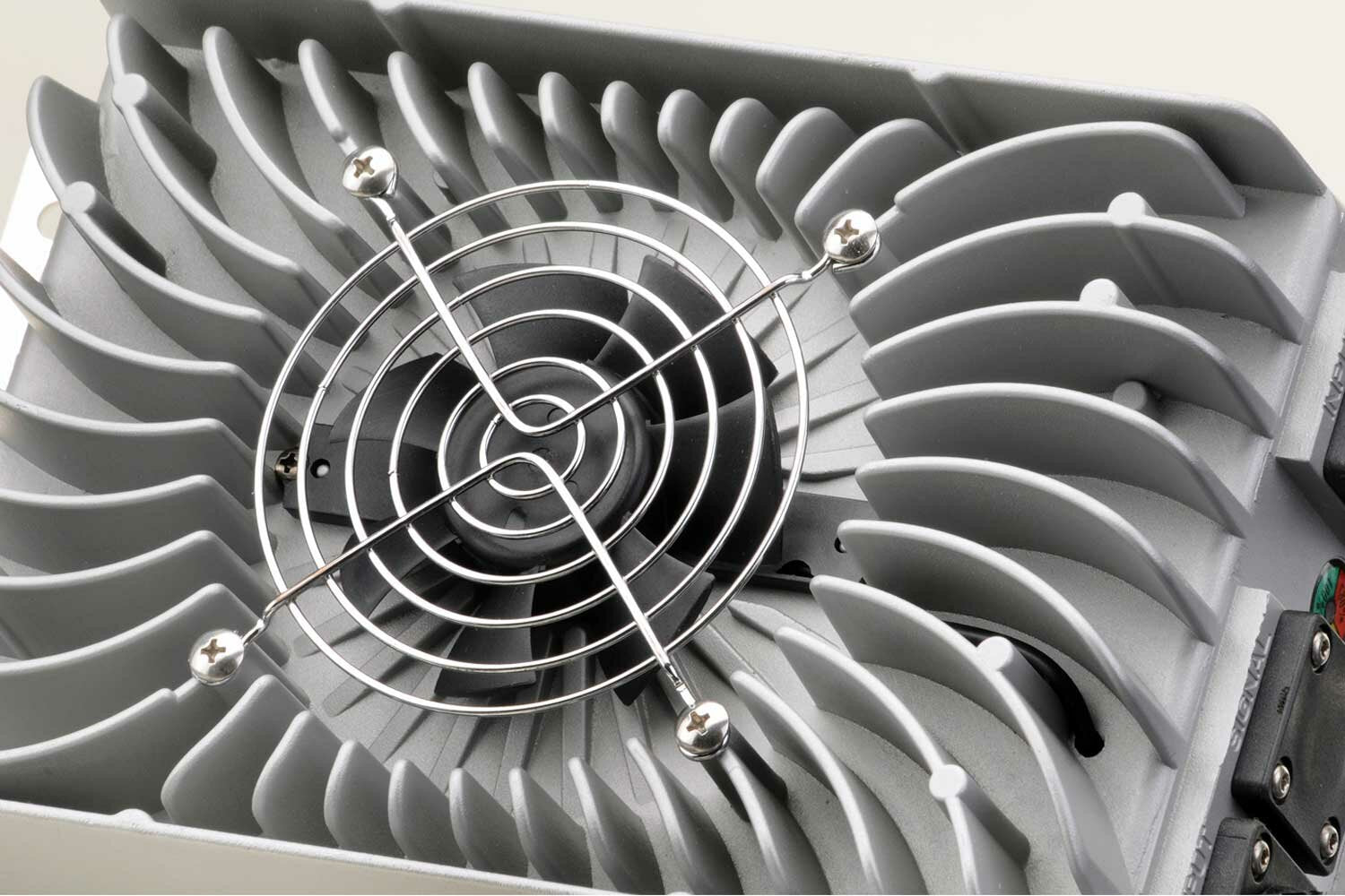 CS-Electronic XF3625W Αυτόματη αδιάβροχη LIFEPO4 36V/25A Φορτιστής στο μεταλλικό περίβλημα -1200W- Αδιάβροχο IP67