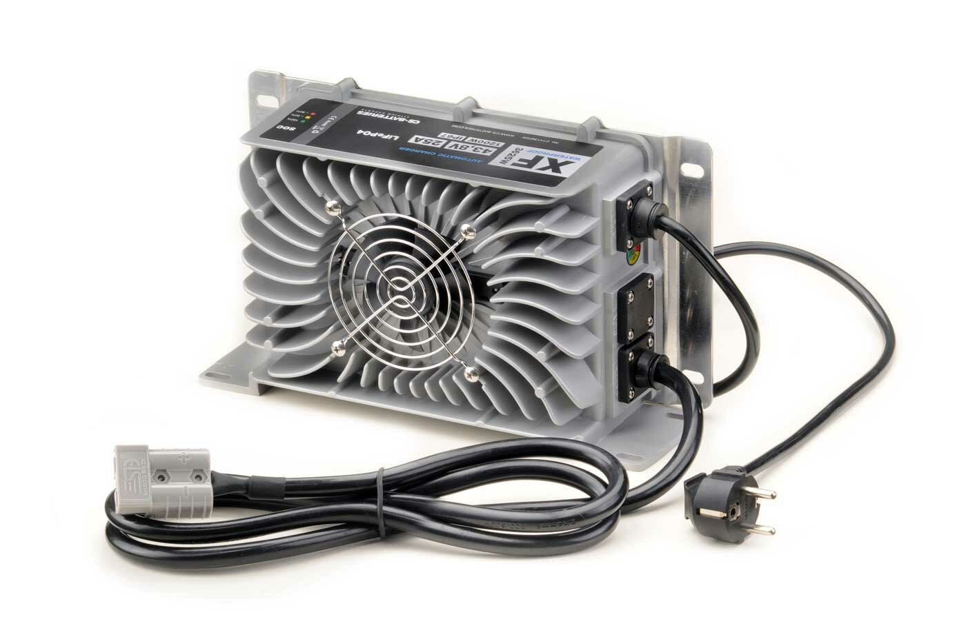 CS-ELECTRONIC XF3625W Automatik Waterproof LiFePO4 36V/25A Ladegerät im Metallgehäuse -1200W- wasserdicht- IP67